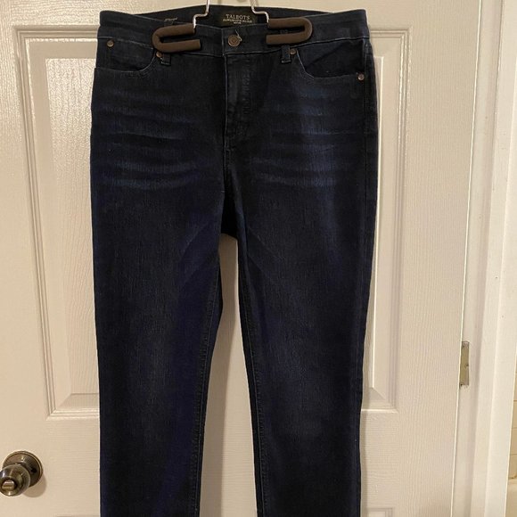 EUC Talbots 5 Pocket Straight Leg Jeans 8P - Picture 7 of 8